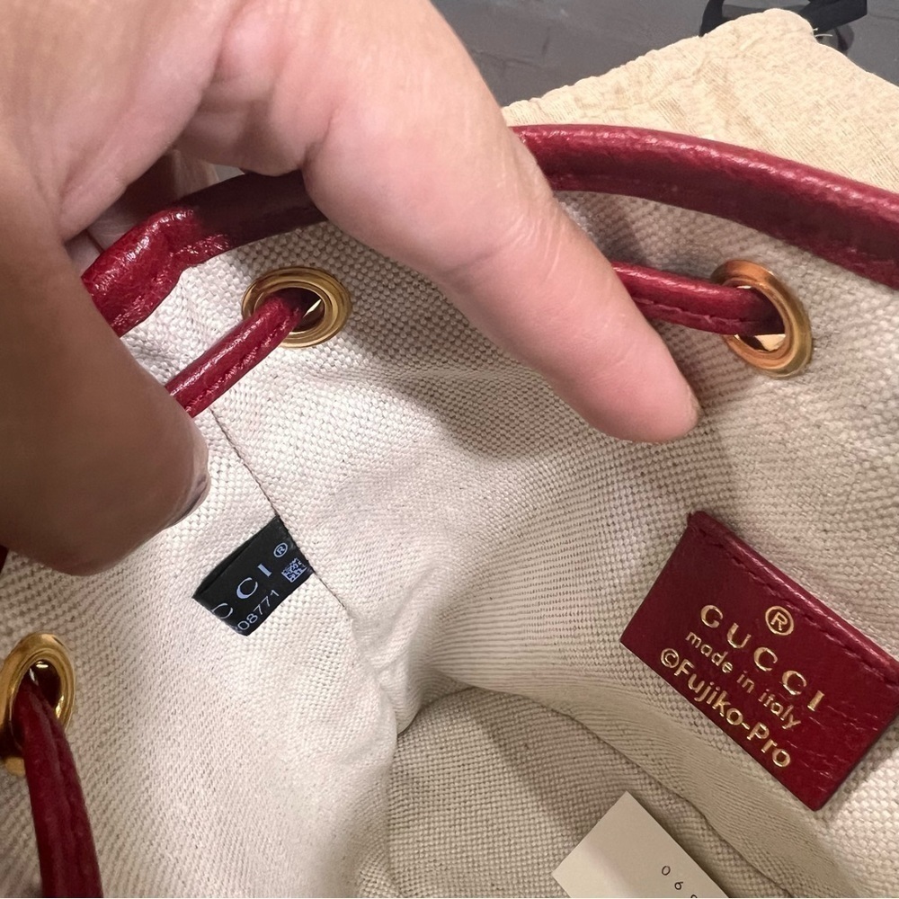 GUCCI X DORAEMON Mini Vintage GG Supreme Monogram Bucket Bag Beige Cherry NWT - Picture 8 of 16